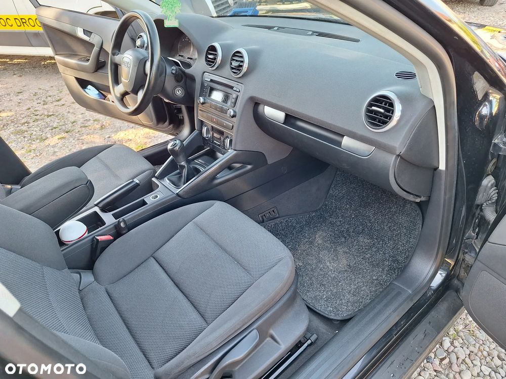 Audi A3 Sportback 2.0 TDI DPF Attraction - 15