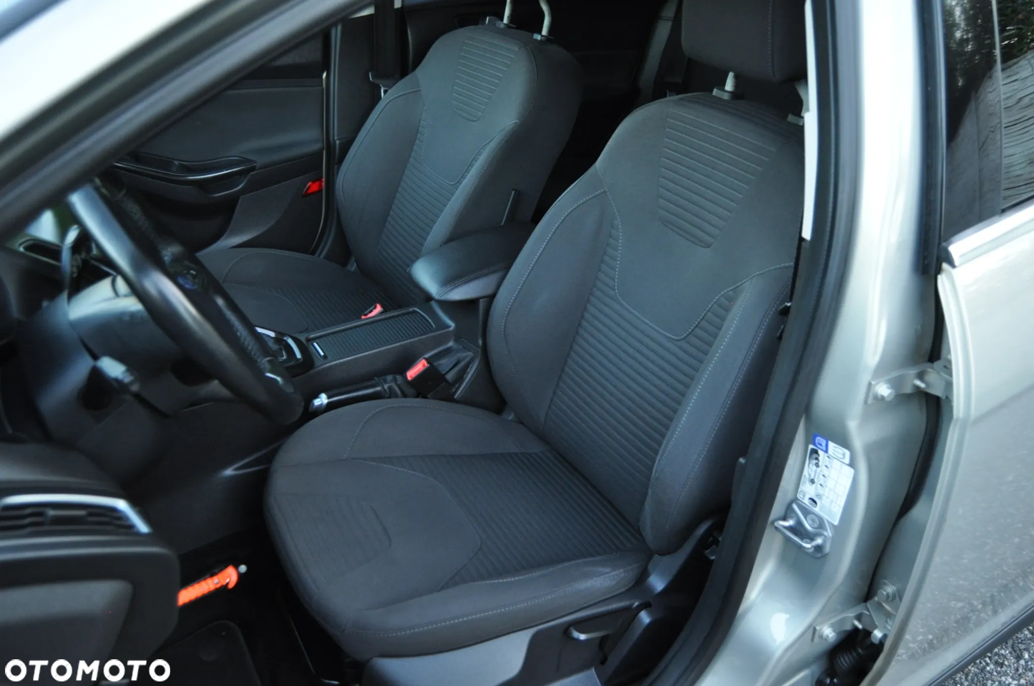 Ford Focus 2.0 TDCi Titanium ASS - 7
