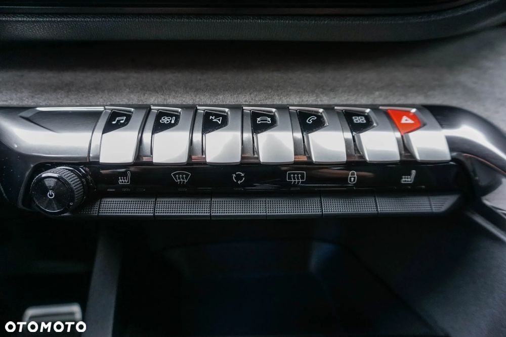 Peugeot 5008 1.2 PureTech mHEV GT S&S e-DCS6 - 21