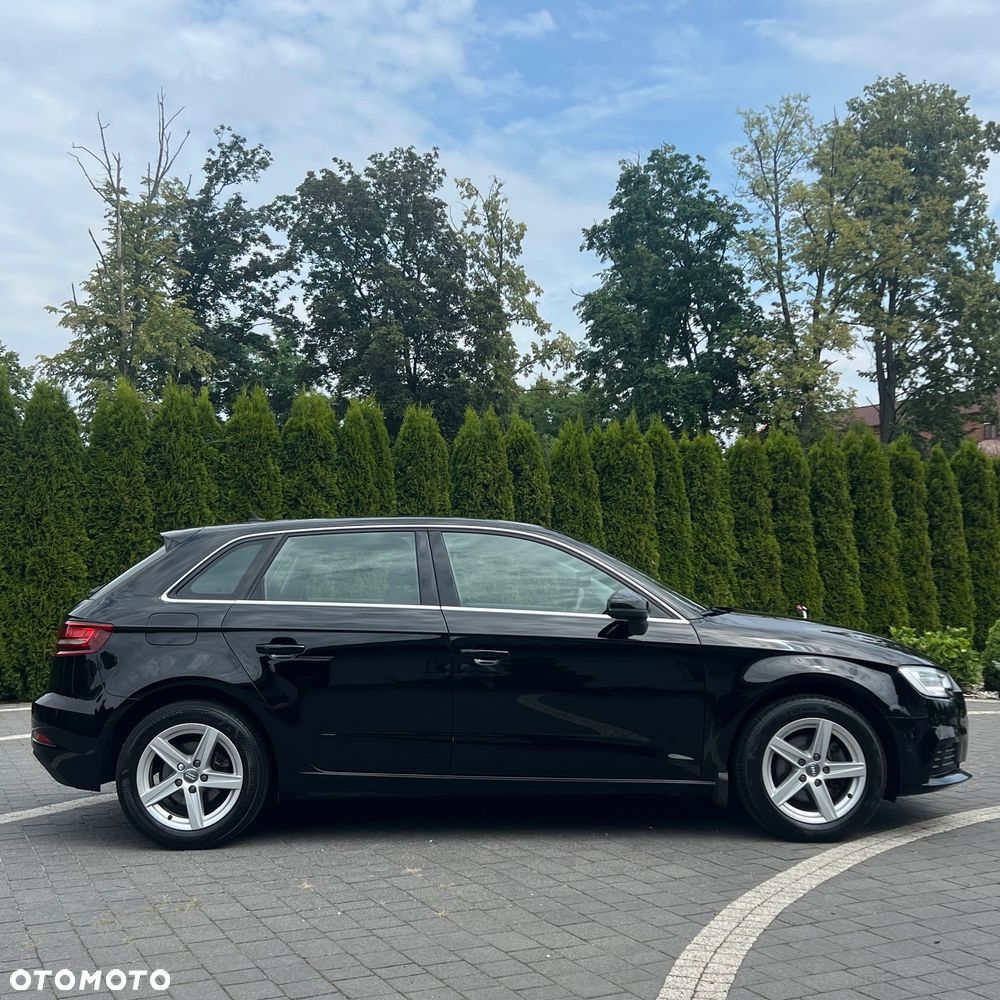 Audi A3 Sportback - 5