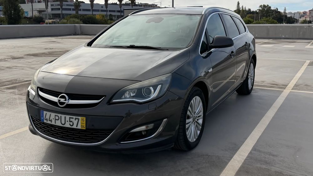 Opel Astra Sports Tourer - 1