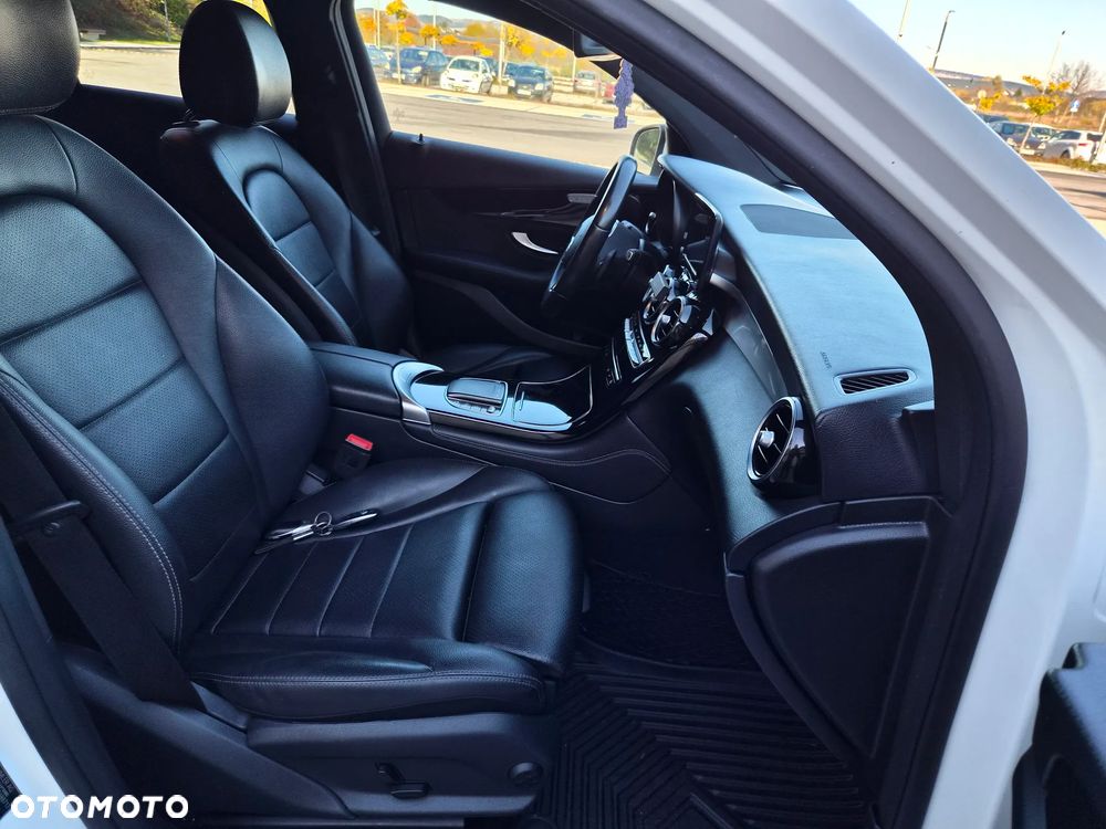 Mercedes-Benz GLC 220 d - 27
