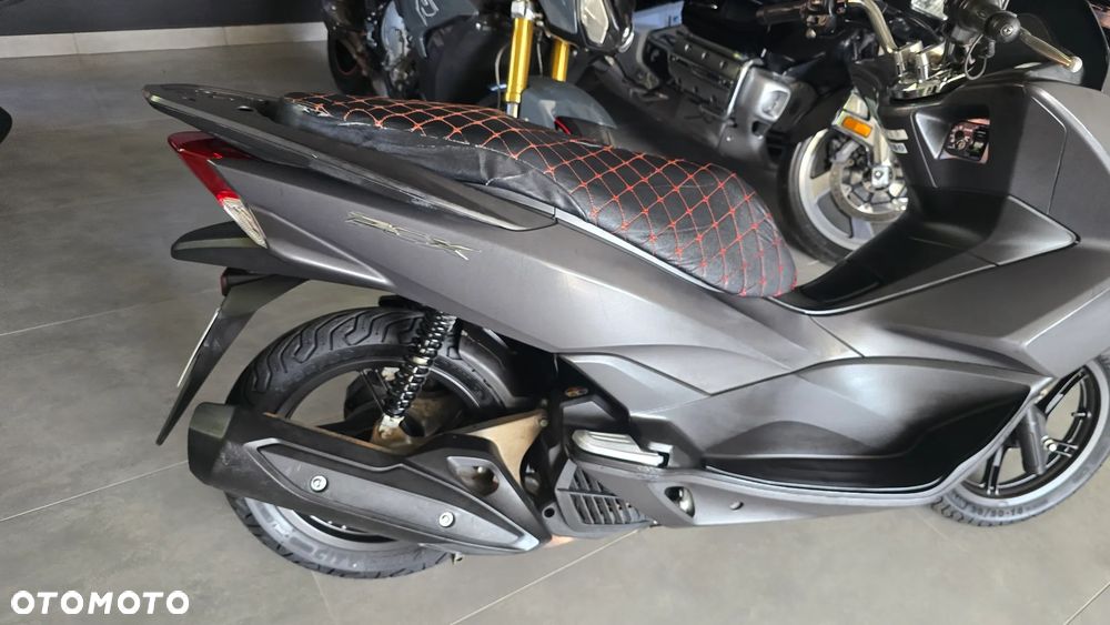 Honda PCX - 24