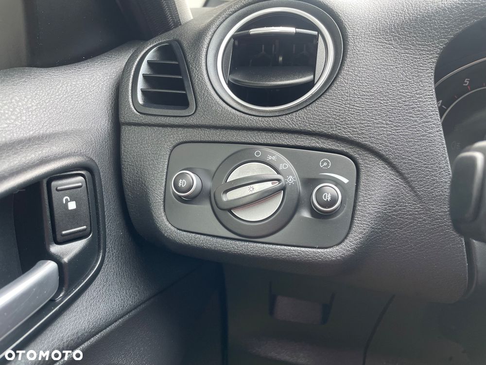 Ford S-Max - 28