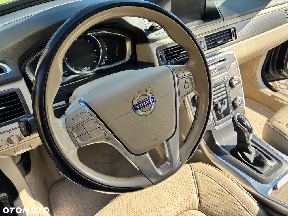 Volvo XC 70 D5 AWD Summum - 6