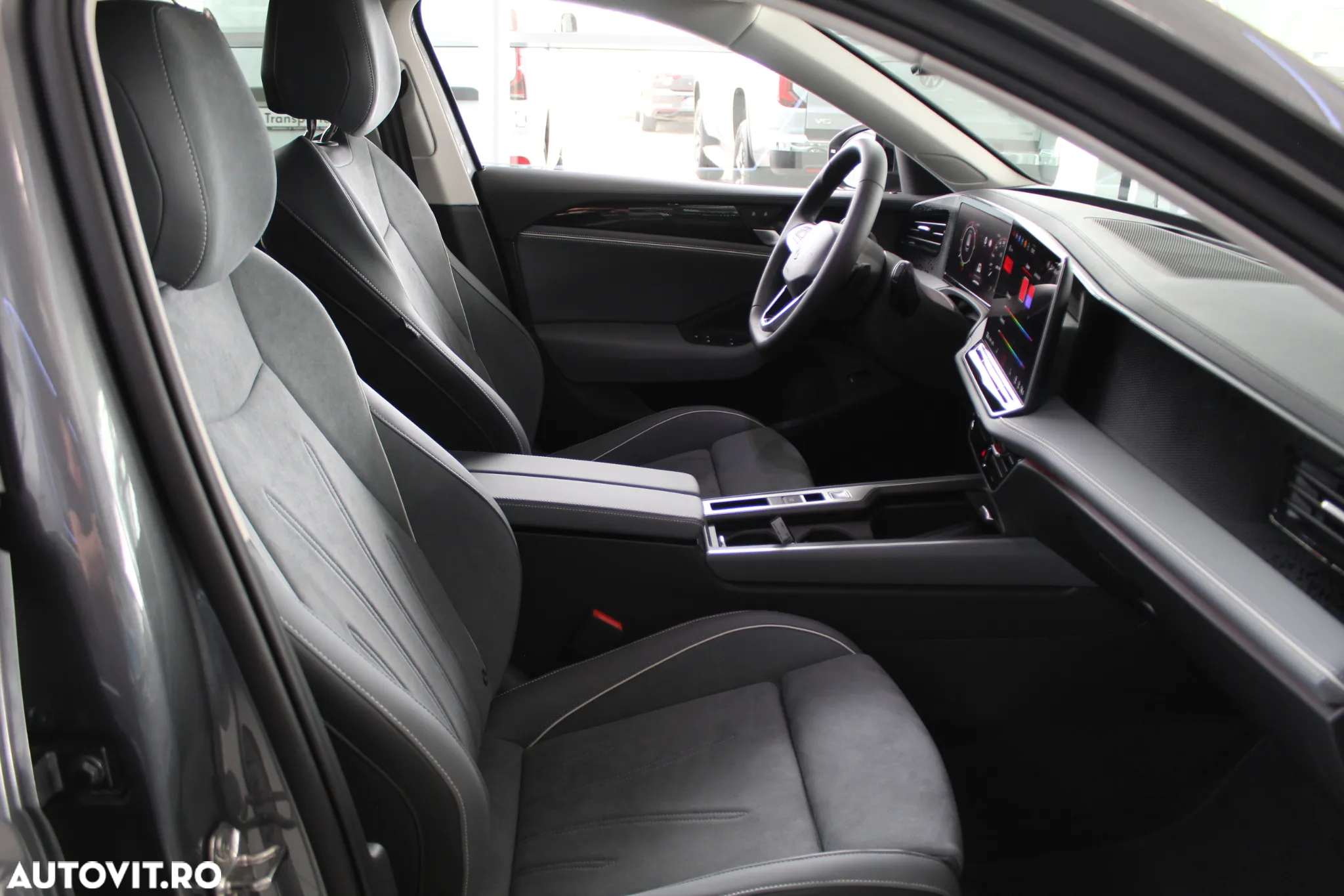 Volkswagen Passat Variant 2.0 TDI SCR DSG Business - 37