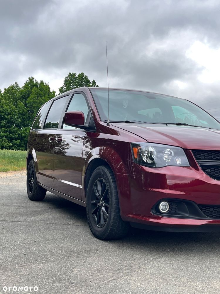 Dodge Grand Caravan 3.6 R/T - 9