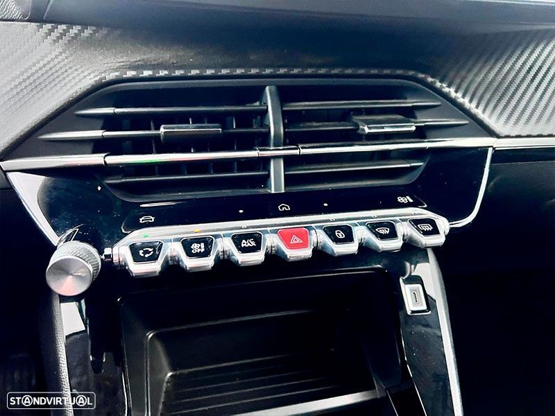 Peugeot e-2008 54 kWh Style - 17