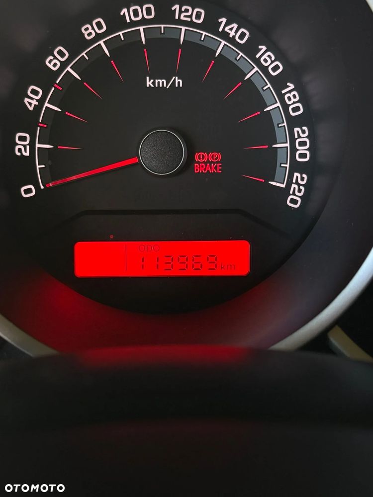 Kia Venga 1.4 S - 10