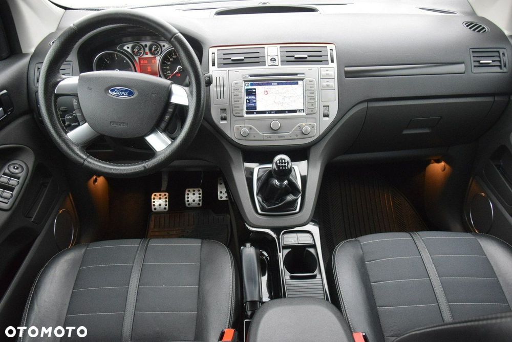 Ford Kuga 2.0 TDCi 4WD Titanium - 28