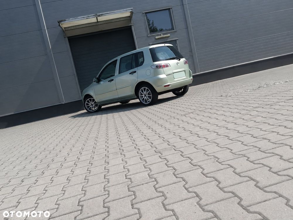 Mazda 2 - 4