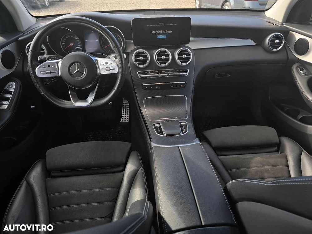 Mercedes-Benz GLC - 11