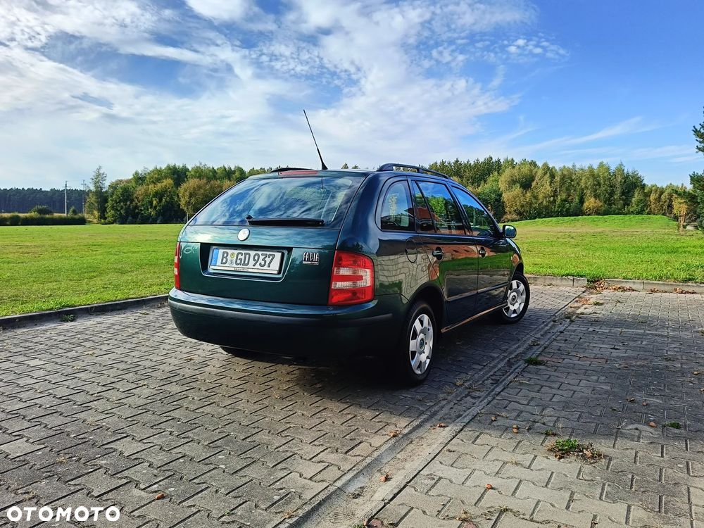 Skoda Fabia 1.4 16V Style Edition - 8