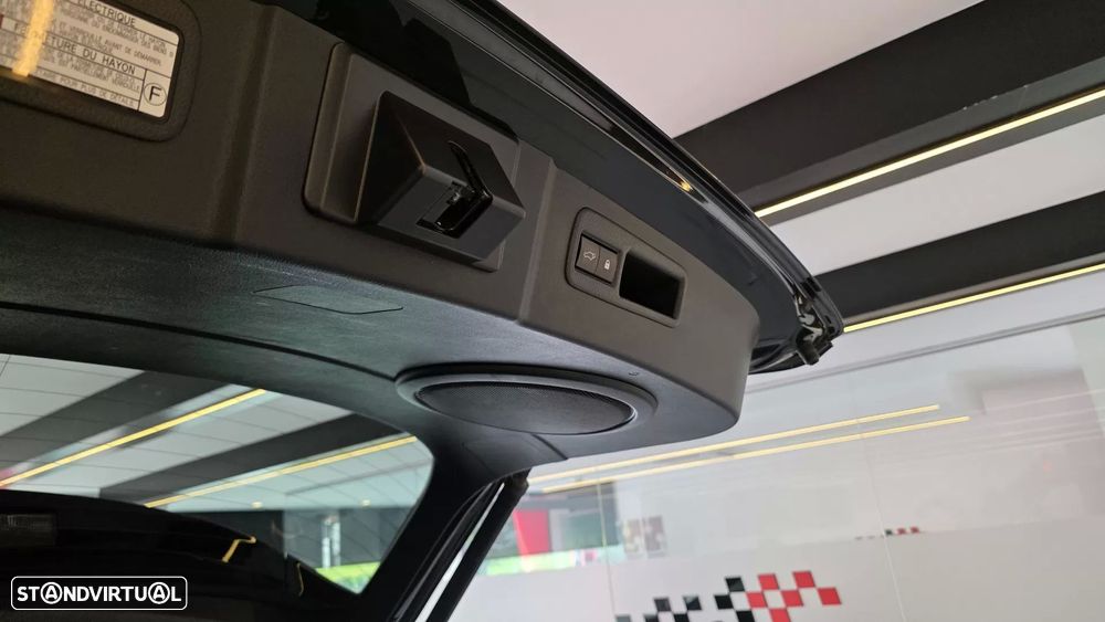 Lexus NX 300h Executive - 23