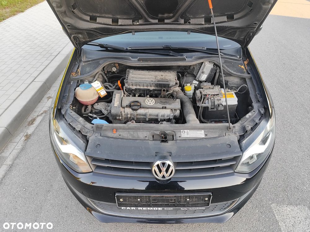 Volkswagen Polo 1.4 FSI Highline - 19