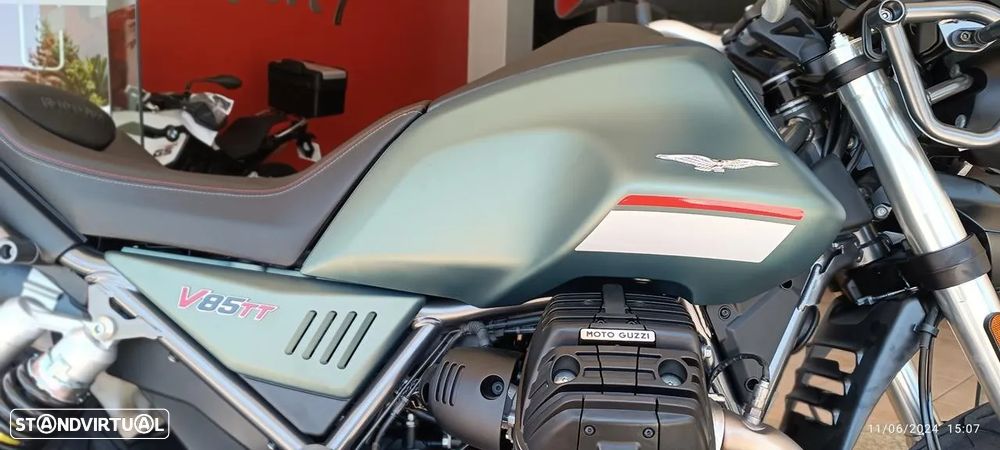 Moto Guzzi V85 Verde Altaj - 23