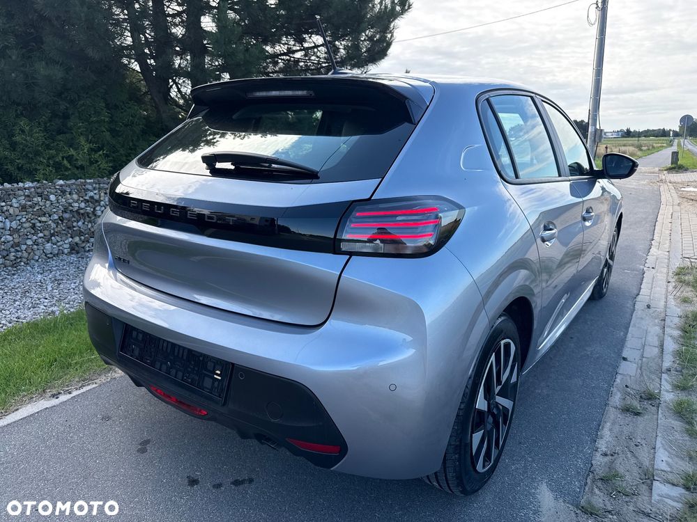 Peugeot 208 PureTech 100 Business - 10
