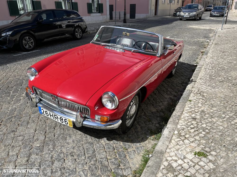MG MGB - 18