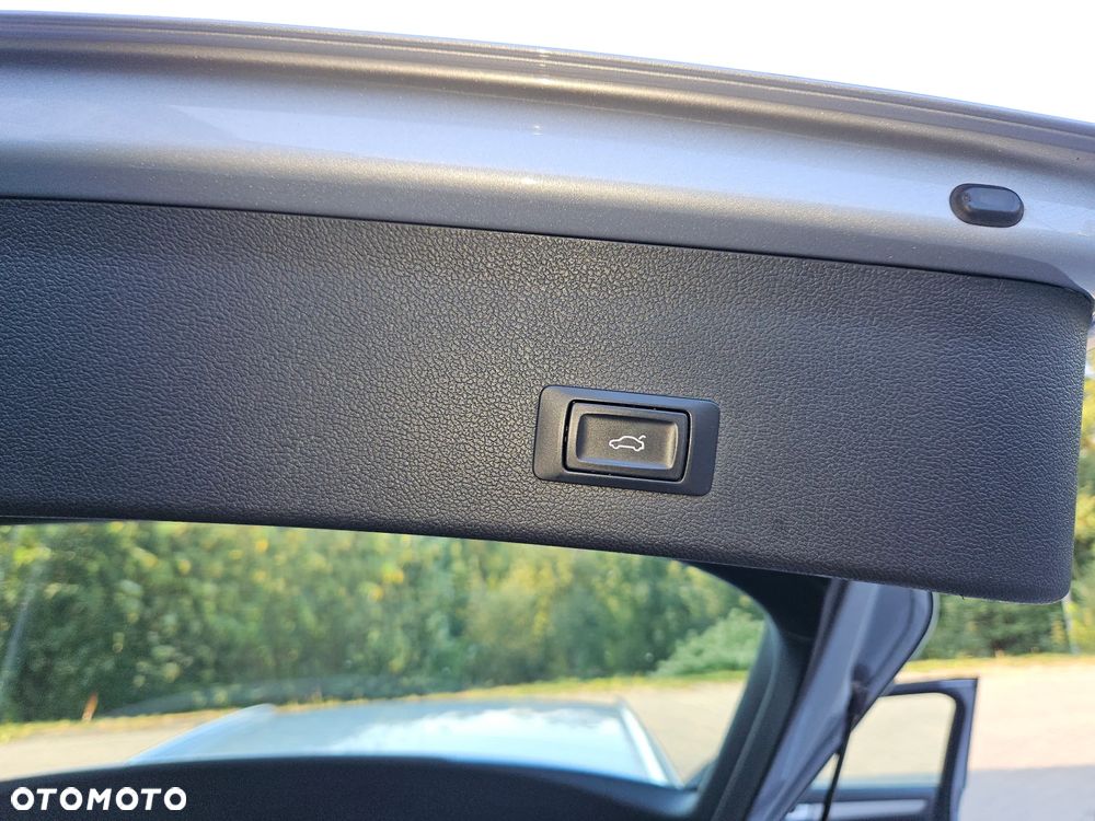 Audi A4 Avant 2.0 TDI DPF Ambiente - 13
