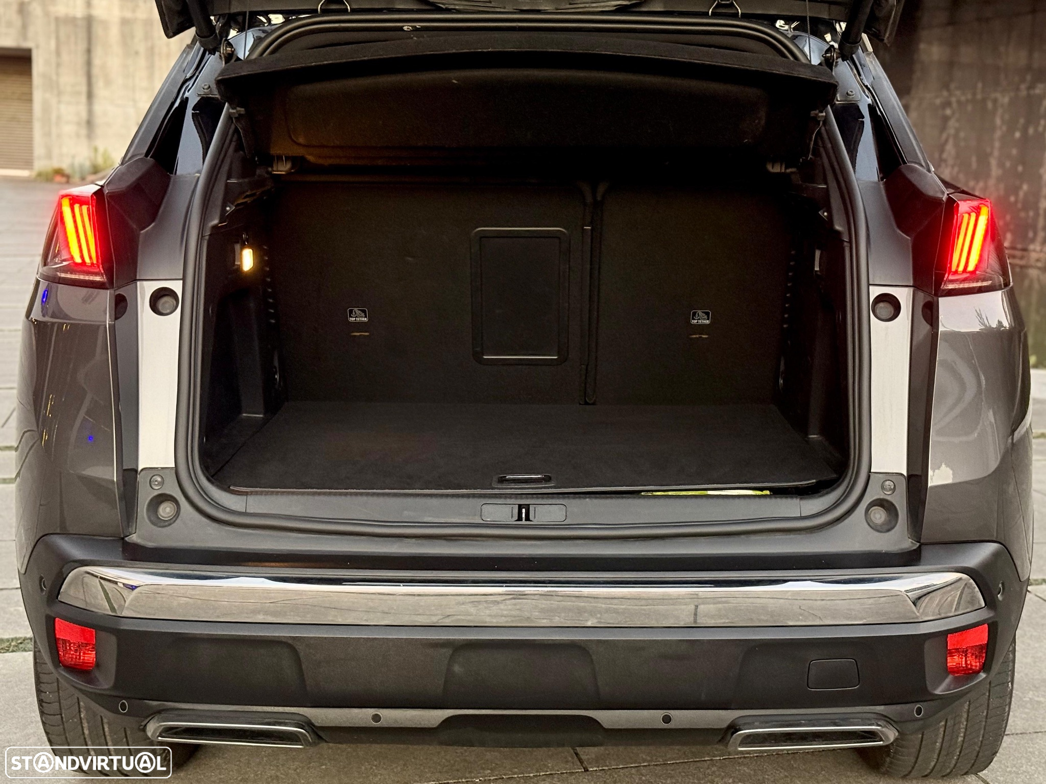 Peugeot 3008 1.6 Hybrid GT Pack e-EAT8 - 12