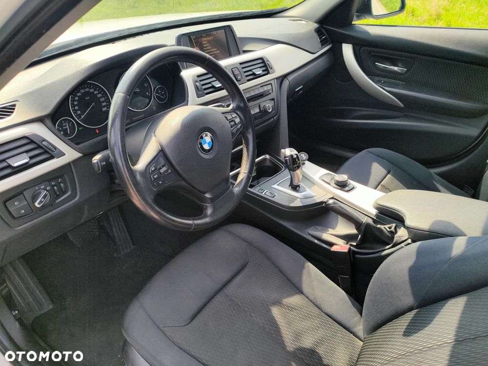 BMW Seria 3 316d - 9