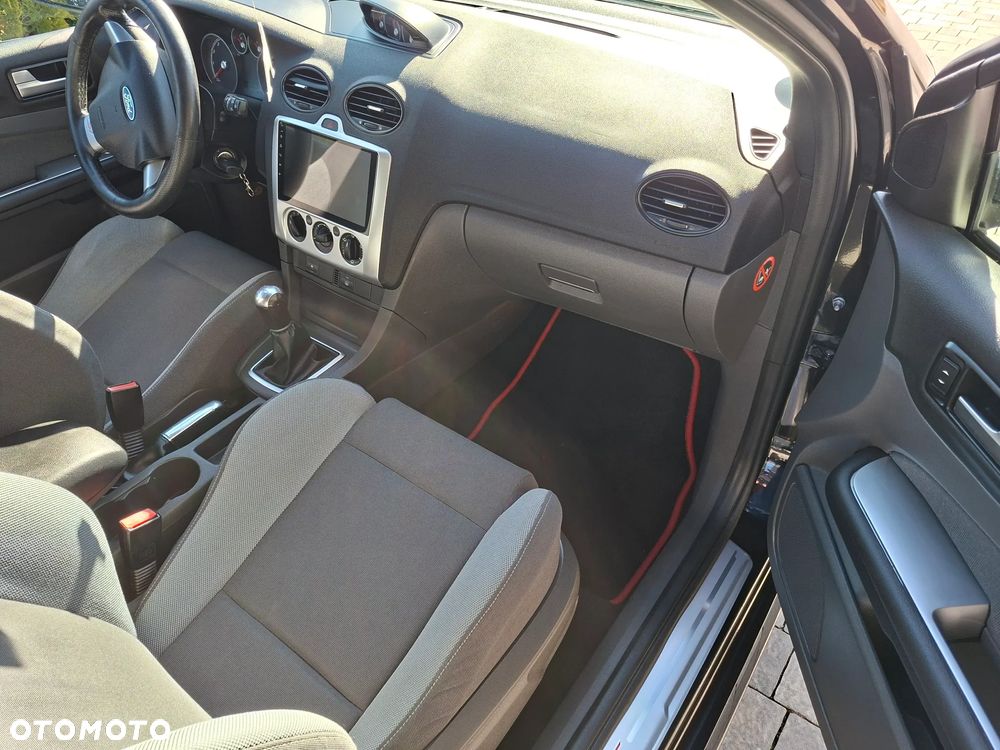 Ford Focus 2.5 ST - 13