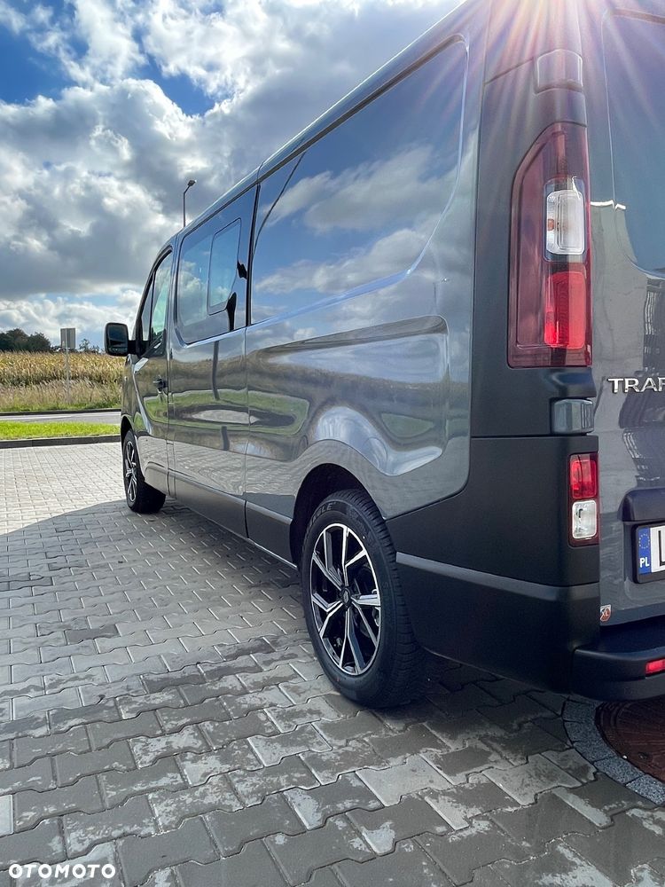 Renault Trafic 2.0 Long BRYGADÓWKA 6 osobowy - 12