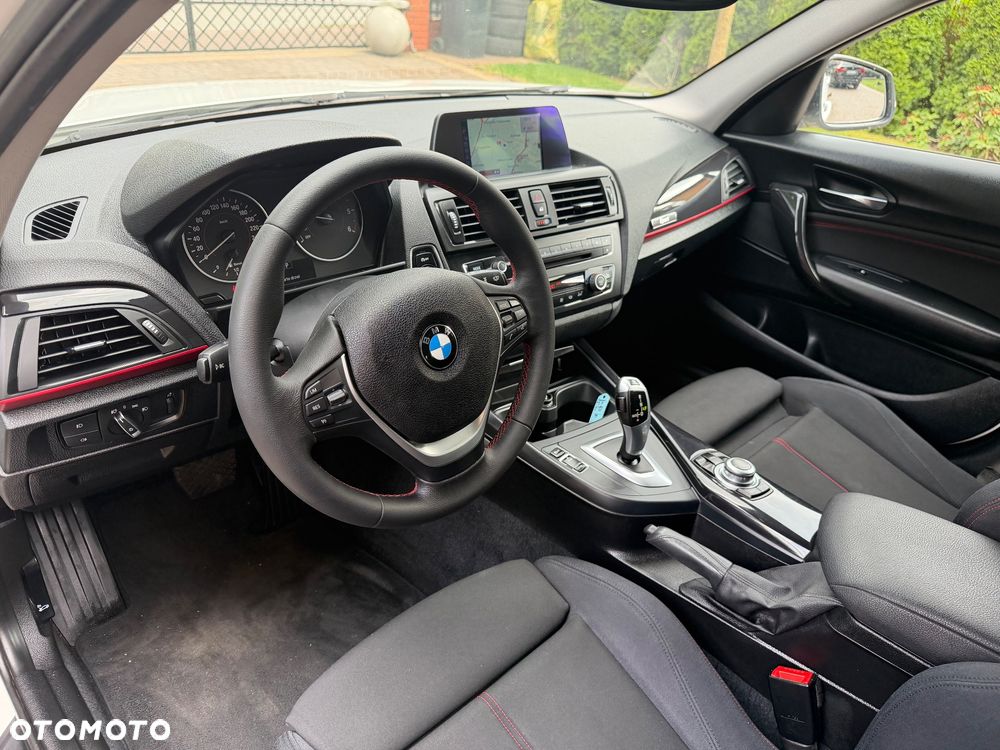 BMW Seria 1 120d Sport Line - 23