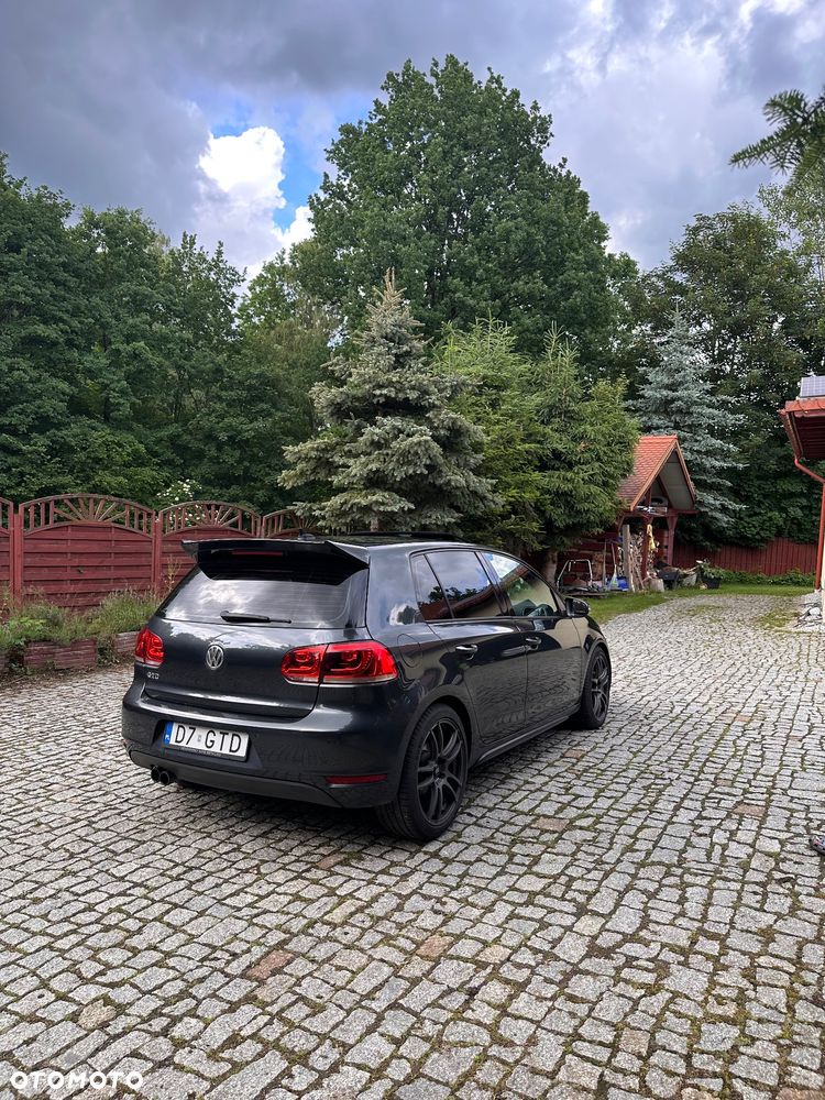 Volkswagen Golf - 4