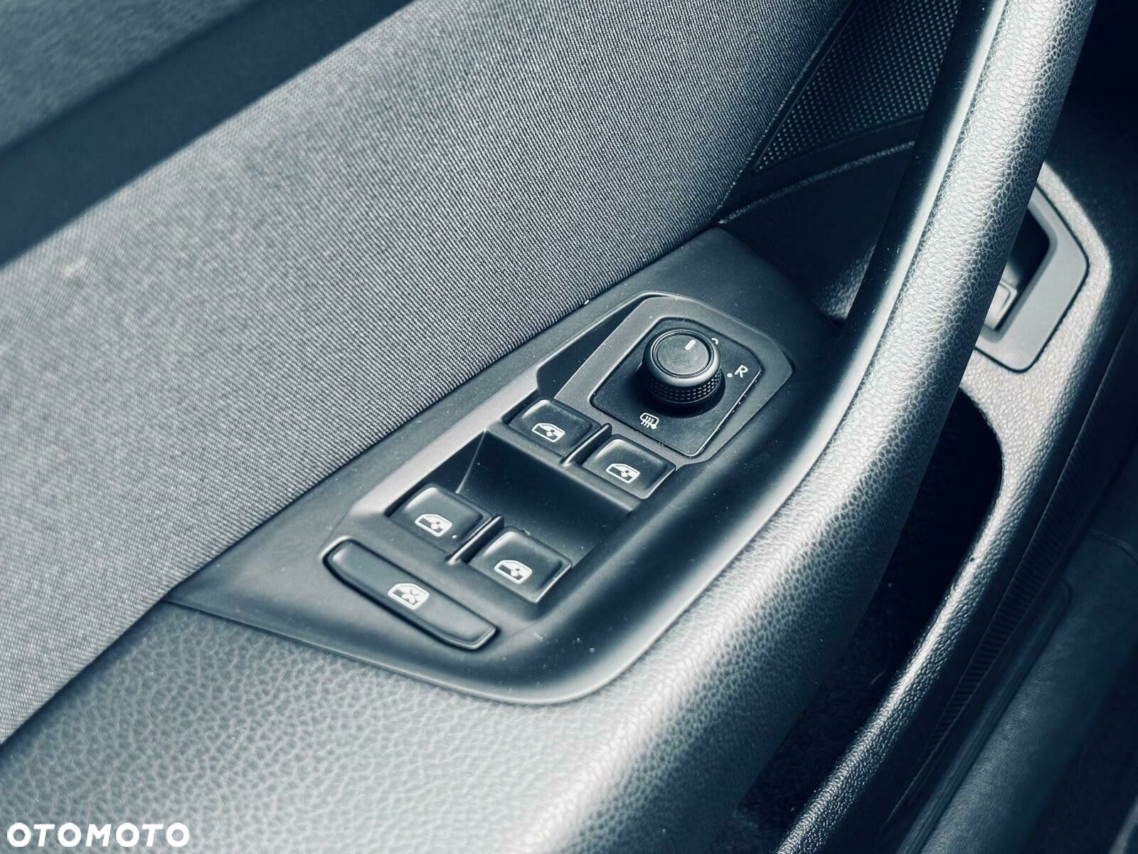 Volkswagen Passat - 35
