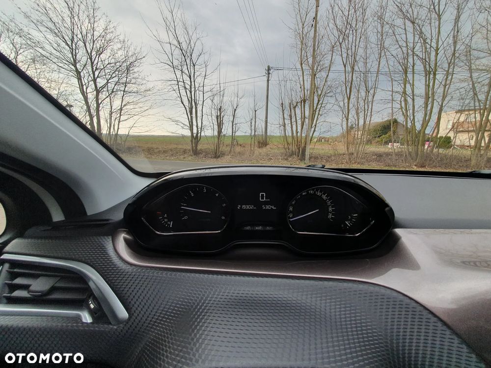 Peugeot 2008 1.6 e-HDi Active S&S - 14