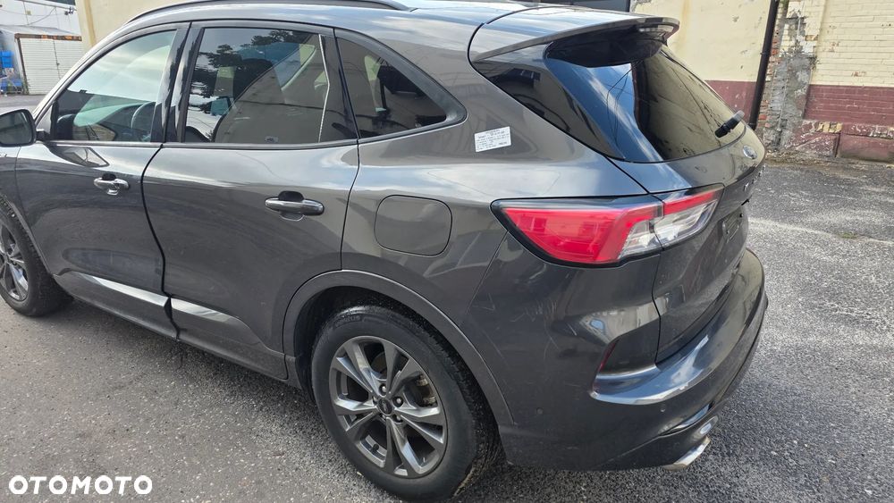 Ford Kuga 2.5 Duratec FHEV ST-LINE X - 5