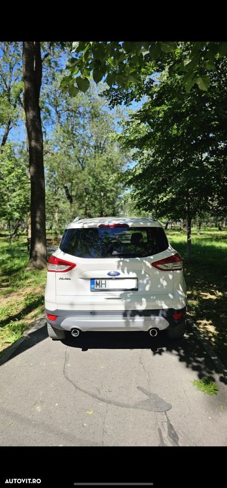 Ford Kuga 2.0 TDCi 4x4 Aut. Titanium - 5