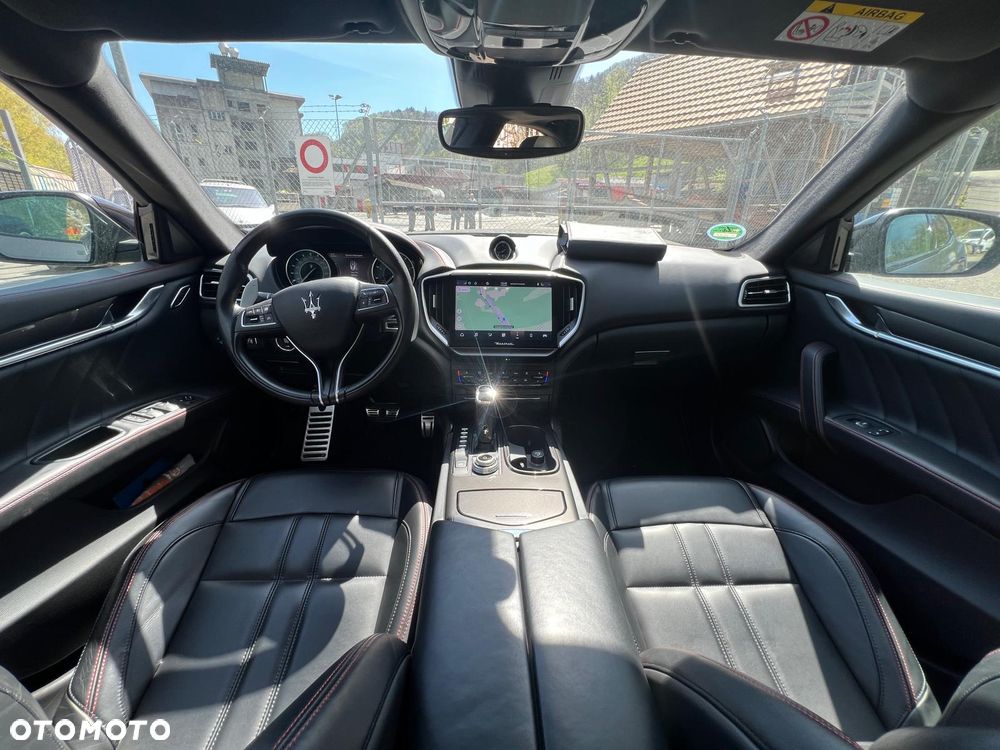 Maserati Ghibli GranSport - 5