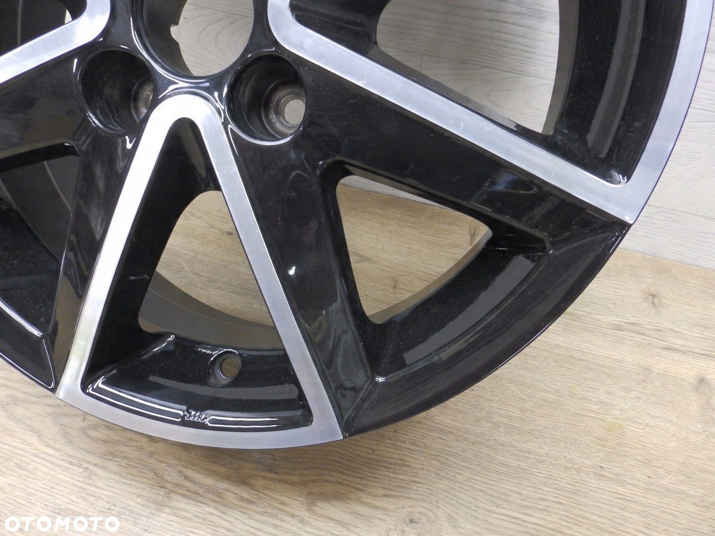 Felga Suzuki 5Jx15FH Et40 4x100 - 7