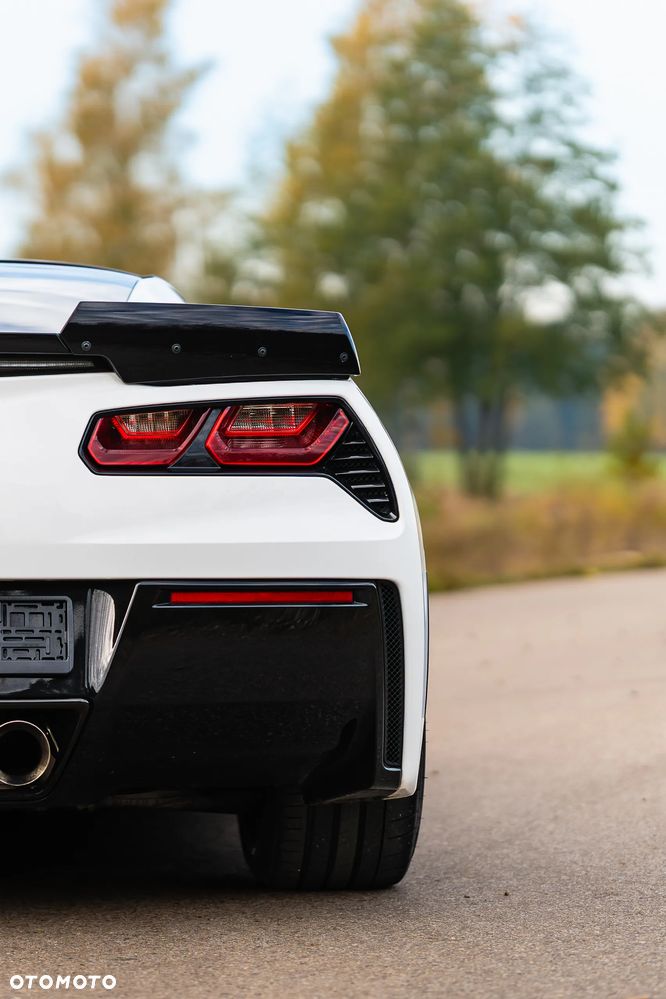 Chevrolet Corvette Stingray LT1 6.2 V8 - 18