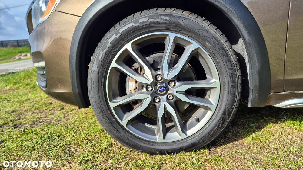 Volvo V60 Cross Country T5 AWD Momentum - 10