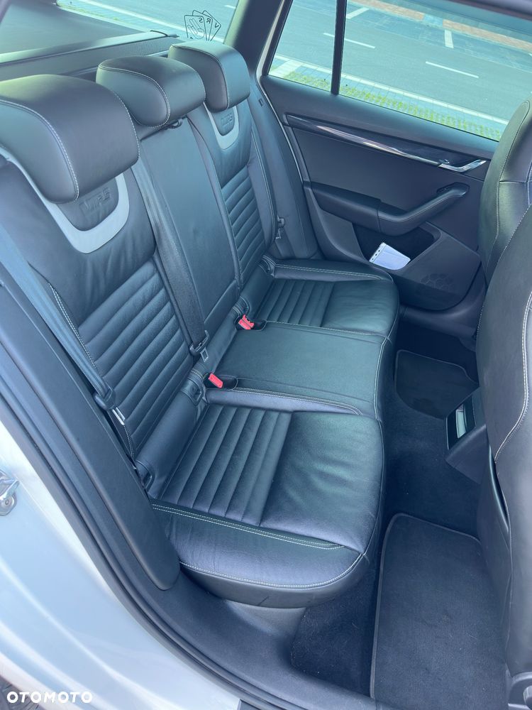 Skoda Octavia 2.0 TDI RS DSG - 18