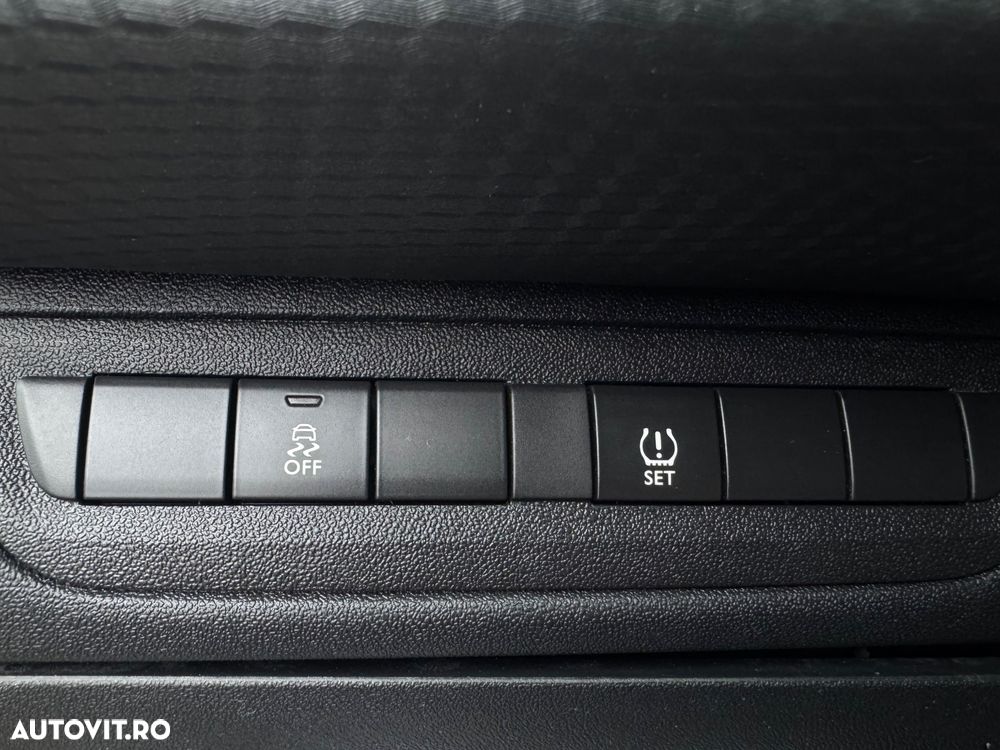 Peugeot 2008 BlueHDi 100 STOP & START Active - 14