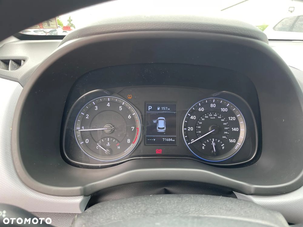 Hyundai Kona - 11