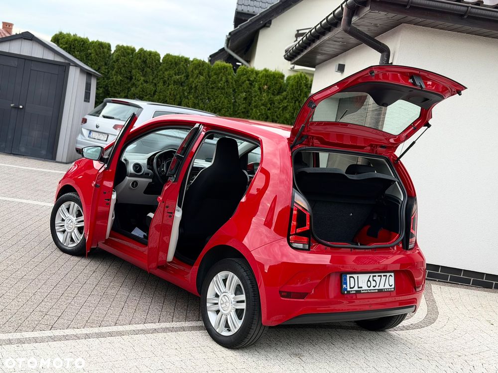 Volkswagen up! street - 31