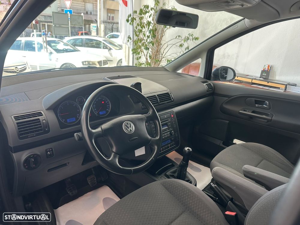 VW Sharan 2.0 TDI Confortline - 12