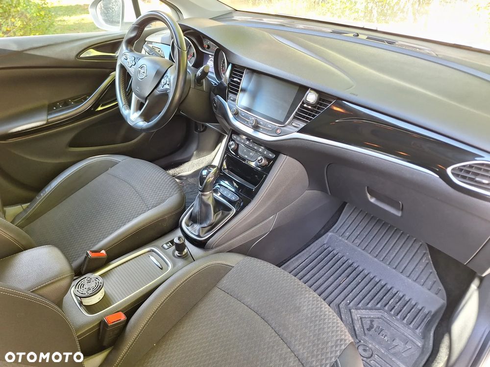 Opel Astra 1.6 CDTI Dynamic S&S - 12