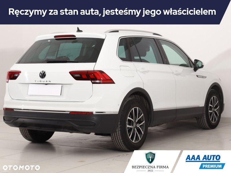 Volkswagen Tiguan - 6