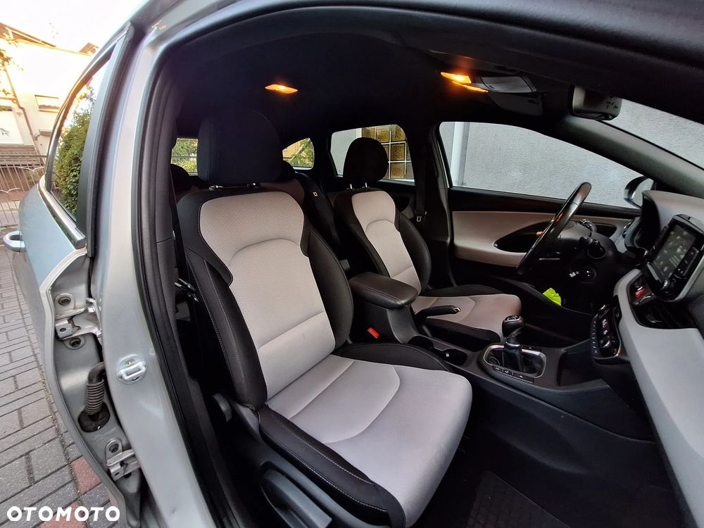Hyundai i30 1.6 D Comfort - 21