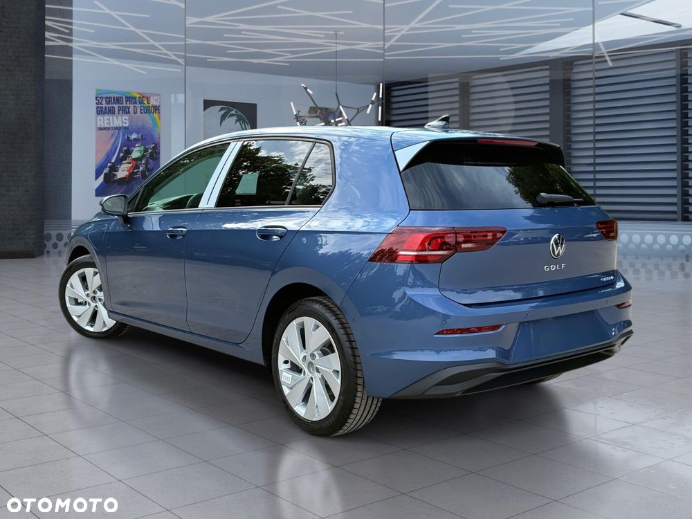 Volkswagen Golf - 11