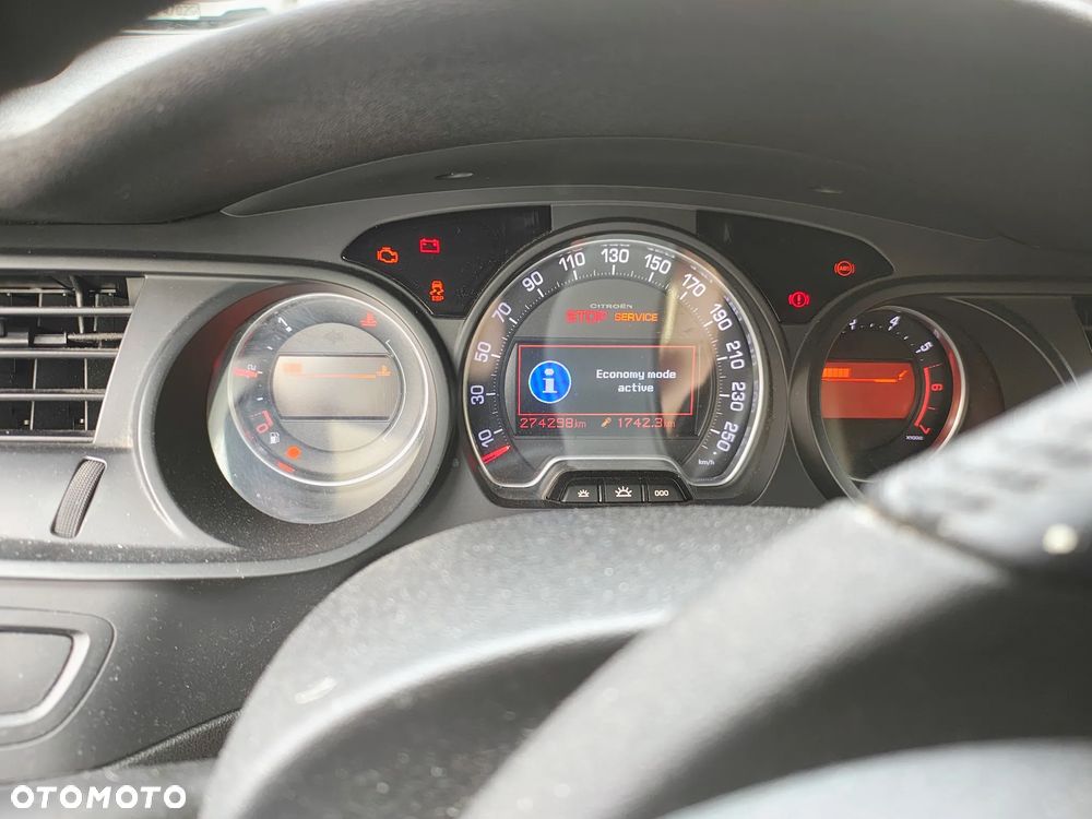 Citroën C5 2.0i 16V Confort - 2