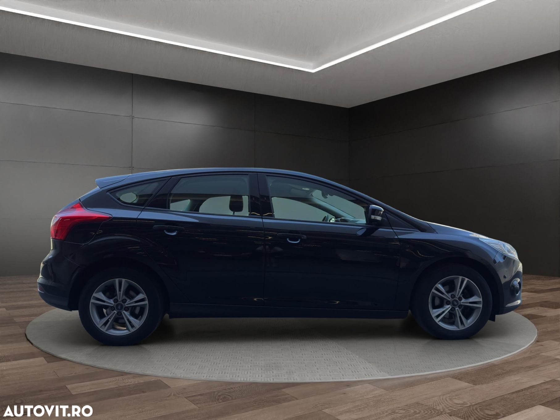 Ford Focus 1.0 EcoBoost Start-Stopp-System TREND - 18