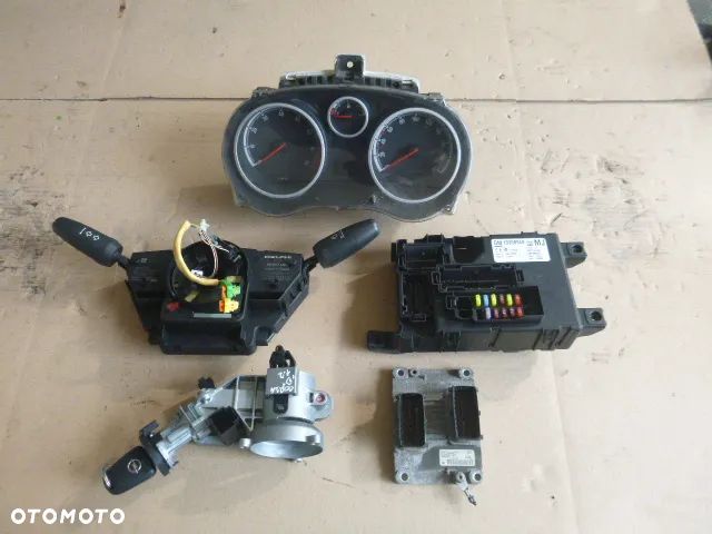 ZESTAW STARTOWY STACYJKA KOMPUTER IMMOBILIZER LICZNIK OPEL CORSA D 1.2 16V - 2