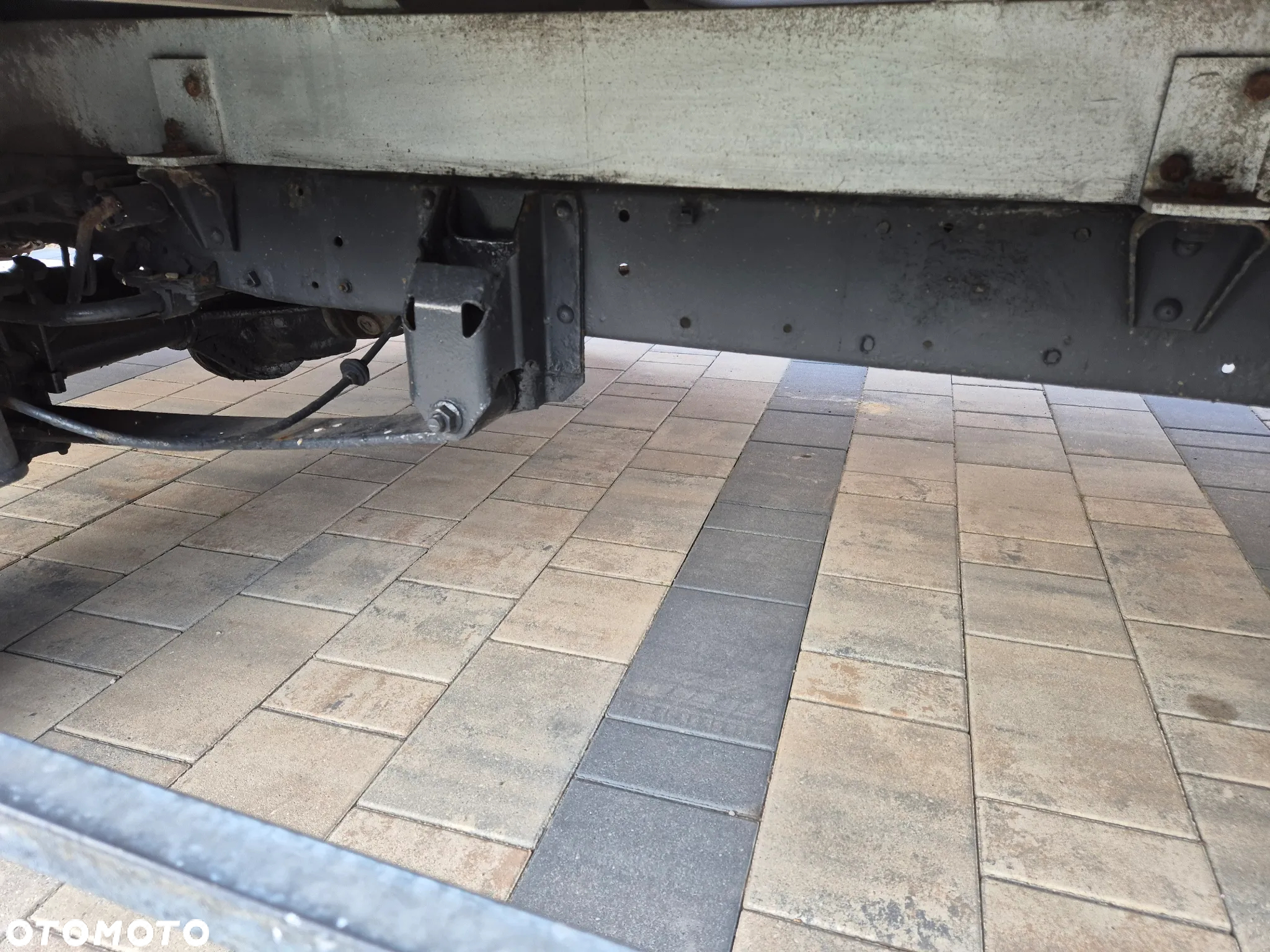Iveco DAILY 35S18 KONTENER 4.20 WINDA KLIMA - 9